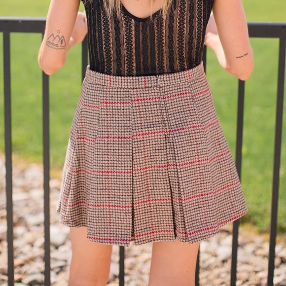 🆕 PLAID MINI SKIRT - Picture 4 of 4